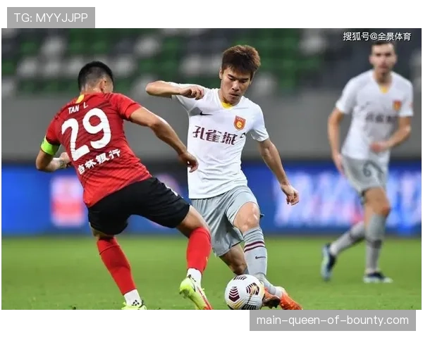 深圳险胜江苏守住12连胜 贺希宁外线回暖首节建立优势